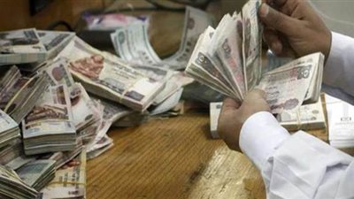 المالية: أصحاب الدخل السنوي ٢٢ ألف جنيه لن يدفعوا أي ضرائب على الأجور والمرتبات