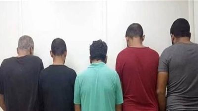 إحالة تشكيل عصابي للمحاكمة بتهمة سرقة المواطنين في الزاوية الحمراء