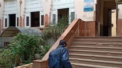 حملة مكبرة لتعقيم وتطهير كافة المستشفيات بنطاق المنيا | صور