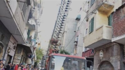 إنقاذ أسرة محتجزة داخل عقار منهار ببولاق أبو العلا