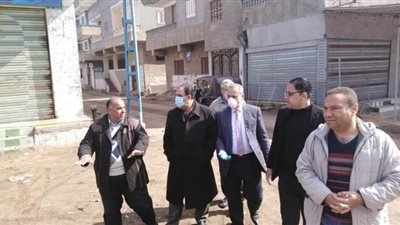 احمي نفسك بنفسك والتزم بيتك.. جولة لوكيل صحة الدقهلية بقري المنصورة