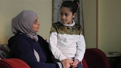 عيد الأم على الطريقة السورية.. حكاية أم هربت بأبنائها من الحرب | فيديو