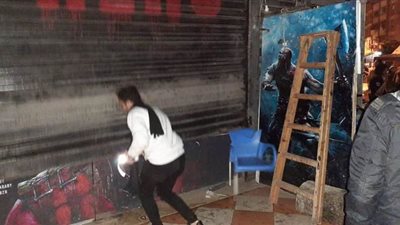 غلق وتشميع محلات ببورسعيد لمخالفتها قرار الإغلاق | صور