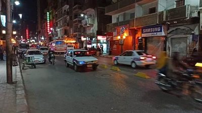 لمواجهة كورونا.. حملة على المحال التجارية لمتابعة قرار الإغلاق بقنا | صور