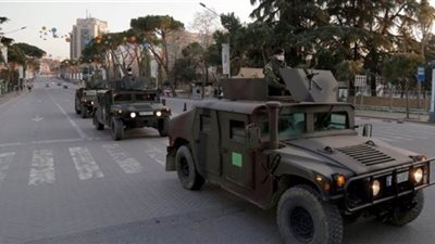 ألبانيا تنشر الجيش والشرطة لفرض حظر التجول بسبب كورونا