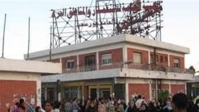 مصانع بورسعيد تمنح عمال دمياط والدقهلية إجازة مدفوعة بسبب كورونا