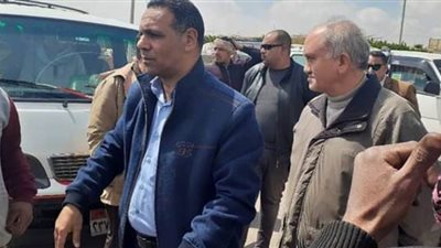 جهاز مدينة بدر ينظم حملات تطهير وتعقيم فى  مواقف الأتوبيس | صور