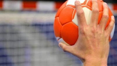 محترفو منتخب اليد في الخارج يعيشون أزمة بسبب 