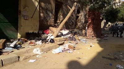 التحقيق مع رئيس حي حلوان بعد مصرع ٣ أطفال في انهيارعقار 