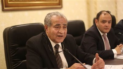 شركة السكر تنتج 300 ألف لتر كحول يوميا.. وطرحه بالمجمعات خلال أيام