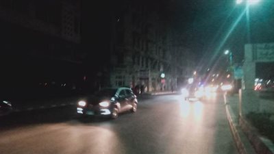 شوارع الإسكندرية يسودها الظلام بعد قرارغلق المحال | صور