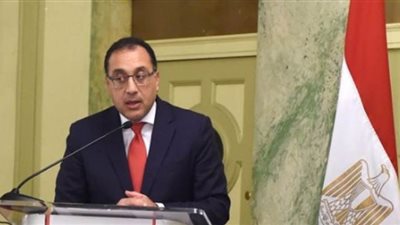 الحكومة: اتجاه لمد تعطيل العمل بالمدارس والجامعات