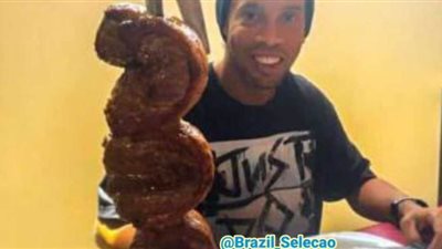 رونالدينيو يحتفل بعيد ميلاده داخل السجن