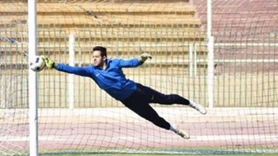 أحمد العربي حارس مرمى المقاولون يرد على تغريدة إفلاسه