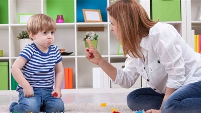 الحجر المنزلي فرصة لتهذيب سلوكيات ابنك الفوضوي وتعليمه النظام