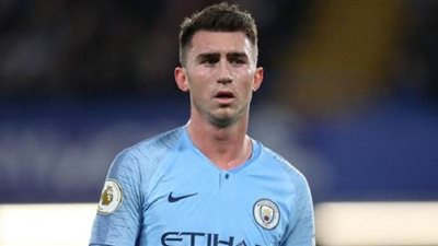 مدافع مانشستر سيتي يقترب من برشلونة