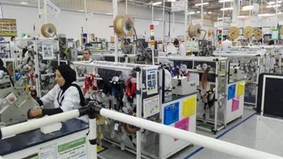 مصنع الضفائر ببورسعيد يقرر إيقاف العمل ومنح العاملين إجازة مدفوعة