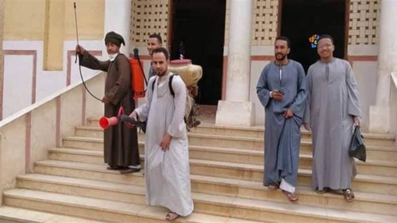 جانب من التعقيم