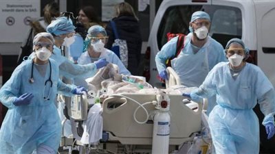 فرنسا تعلن وفاة أول طبيب بفيروس كورونا