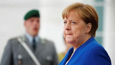 كورونا يصيب السيدات في قصور الحكم.. أحدثهن ميركل