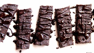 مناسب للدايت.. طريقة عمل براونيز كيك بدون فرن