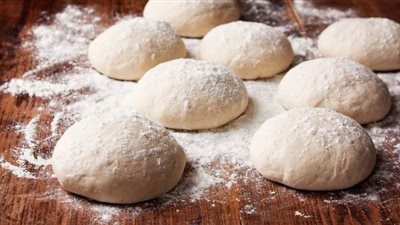 طريقة عمل عجينة البيتزا الدايت