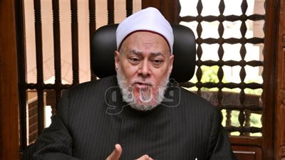 ما حكم الذكر على السبحة وهل هي بدعة؟