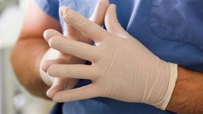 احذر.. الجوانتي الجلد لا يحميك من فيروس كورونا | فيديو