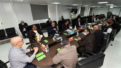 الإسكان: إلزام مقاولي الباطن بصرف نصف الأجر للعاملين في حالة إيقاف الأعمال لمدة أسبوعين