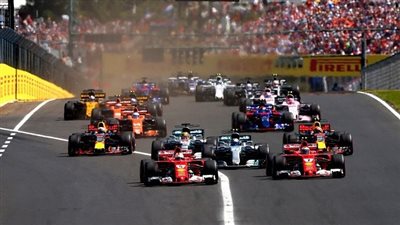 بفارق ثانية واحدة.. فيرستابن يطيح بهاميلتون في سباق فورمولا 1 | فيديو