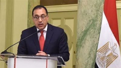 رئيس الوزراء يلتقي مدير بنك كريدي أجريكول على هامش زيارته لفرنسا 