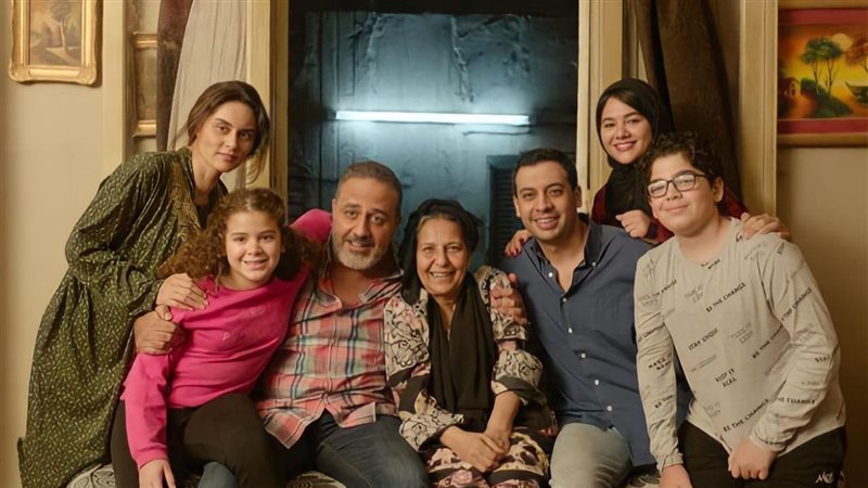 أبطال مسلسل لحظة