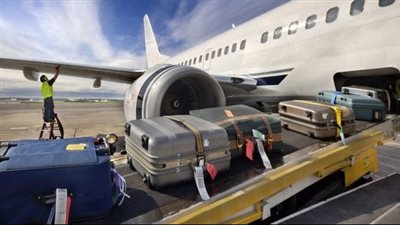 حتى تكون عامل حسابك.. طرق وكيفية حساب الوزن الزائد على حقائب السفر بالطائرة