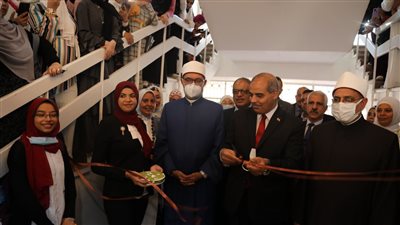 “البحوث الإسلامية” يقدم ١٣٠ إصدارًا علميًا بأسعار مخفضة لطلاب جامعة الأزهر