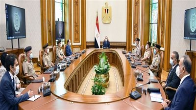 بسام راضي: الرئيس يتابع الموقف الإنشائي والهندسي لعدد من مشروعات الهيئة الهندسية على مستوى الجمهورية.. ويوجه بتعزيز الجهود القائمة للانتهاء من إقامة مدينة السيارات العالمية بصورة متكاملة