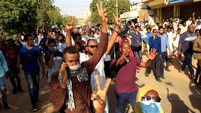 دخول الشركات السودانية النفطية في إضراب عام