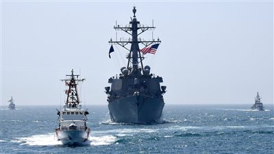 تدريبات أمريكية بحرينية على استخدام قوة مسيرة في مياه الخليج لأول مرة