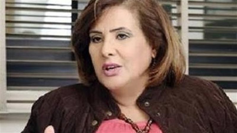 الدكتورة امانى الطويل،