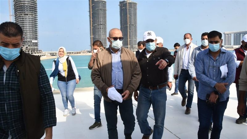 وزير الإسكان في العلمين