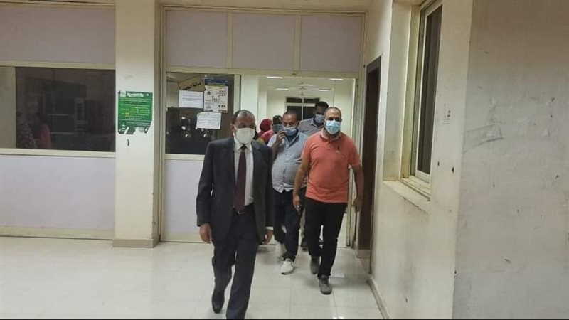 جولة رئيس جامعة بني