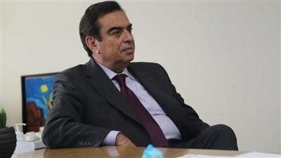 بلغت 419 عقارا.. وثيقة بيع جورج قرداحي لممتلكاته بلبنان تثير الجدل