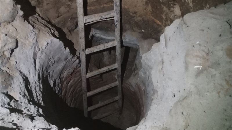 التنقيب عن الاثار