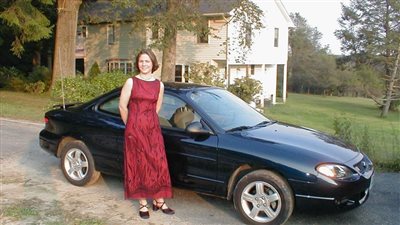 لورا كلاوزر.. حكاية امرأة تسعى لتغيير مستقبل كاديلاك في سباقات السيارات