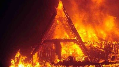 انتداب المعمل الجنائي لبيان سبب نشوب حريق داخل محل تجاري في إمبابة