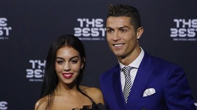  كريستيانو رونالدو يعلن عن حمل صديقته جورجينا في توأم 