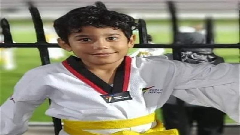 الطفل سيف اسلام 