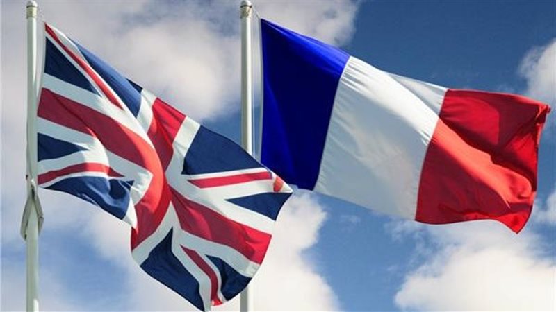 علم فرنسا وبريطانيا