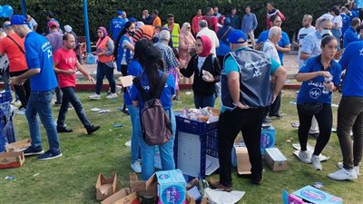 إقبال كثيف على انتخابات نادي سموحة.. وتوزيع عصائر وكرواسون على الناخبين | صور 