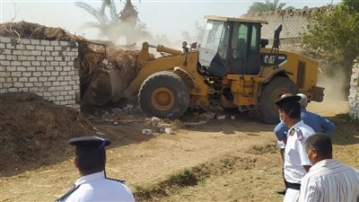 إزالة 37 حالة تعد على أملاك الدولة بمركزين في المنيا