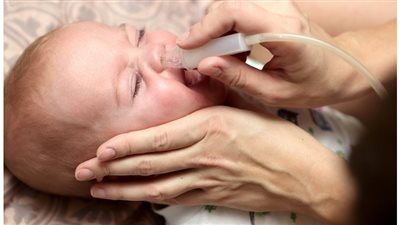 أهمية تنظيف الأنف للصغار وشروط القيام بها